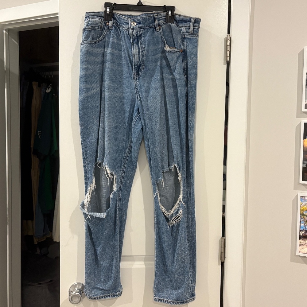 American Eagle Ripped Jeans